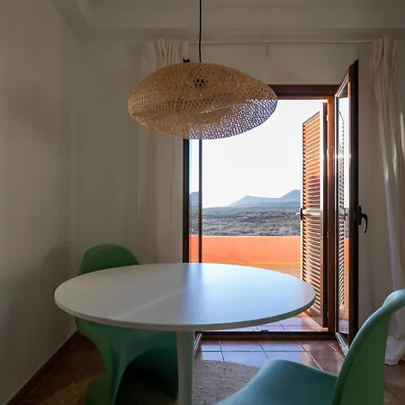 Σπίτι διακοπών Casa Calderon Hondo, Design, Views And Poll Lajares *