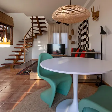 Casa Calderon Hondo, Design, Views And Poll Lajares Σπίτι διακοπών *