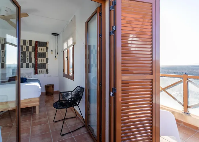 Casa Calderon Hondo, Design, Views And Poll Lajares
